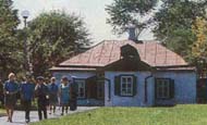 House of Chekhov birth (11 kB, jpg)